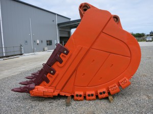 Hitachi EX1900 Bucket Rebuild